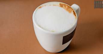 L'espressino: quella via di mezzo tra caffe macchiato e cappuccino sconosciuto fuori dalla Puglia